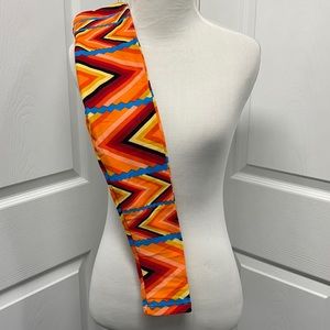 LuLaRoe New Kid’s S/M Orange Geometric Leggings NWT